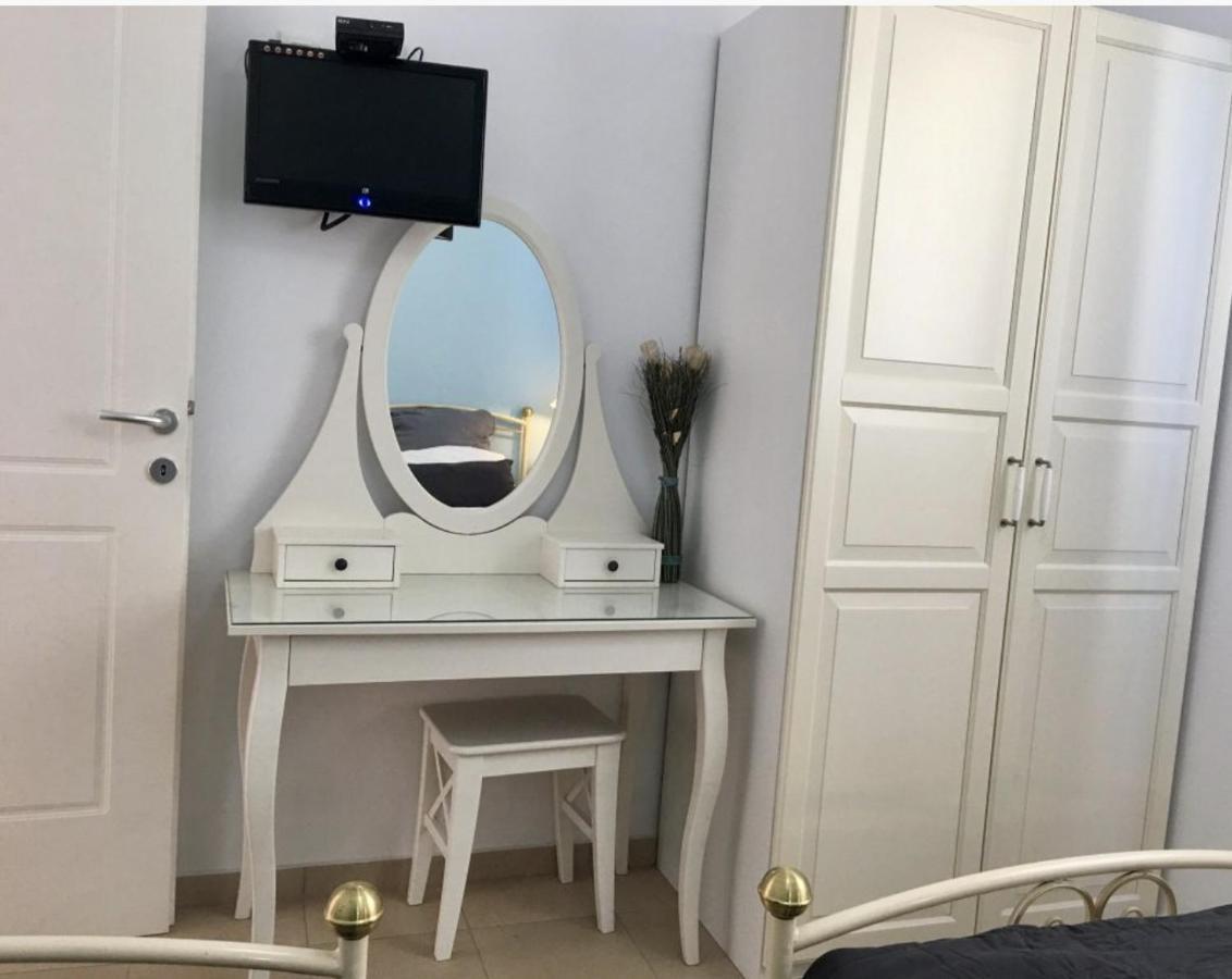 Mer Bleu Apartments Ambelas Luaran gambar